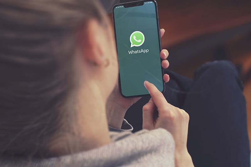 WhatsApp tra operatori sanitari e pazienti: attenzione alla privacy