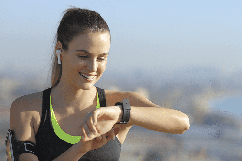 Fitness tracker e smartwatch: in crescita l’utilizzo per monitorare la propria salute