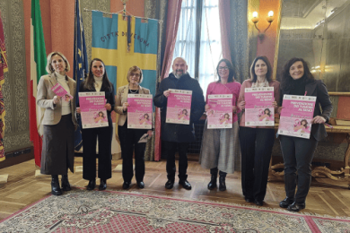 Prevenzione contro il cancro al seno: coinvolte tutte le 77 farmacie di Verona