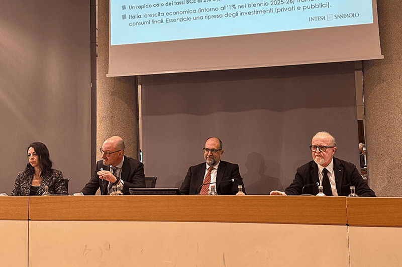 Cosmetica: mercato a +6,7% nel 2024, farmacia in crescita del 6%