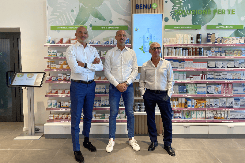 PHOENIX Pharma Italia è il principale distributore in Italia. PharmaRetail ha visitato il magazzino di Novate rinnovato PHOENIX Pharma Italia è il principale distributore in Italia. PharmaRetail ha visitato il magazzino di Novate rinnovato