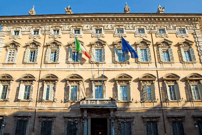 Riforma della legislazione farmaceutica, il DDL va in Aula: le novità della Commissione Riforma della legislazione farmaceutica, il DDL va in Aula: le novità della Commissione